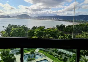 Foto 1 de Apartamento com 4 Quartos à venda, 225m² em Enseada, Guarujá