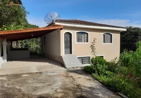 Foto 1 de Fazenda/Sítio com 2 Quartos à venda, 130m² em Zona Rural, Pinhalzinho