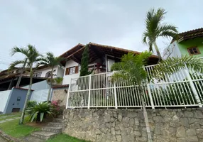 Foto 1 de Casa com 4 Quartos à venda, 280m² em Miramar, Macaé