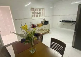 Foto 1 de Sobrado com 4 Quartos à venda, 250m² em Vila Esther, São Bernardo do Campo