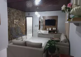 Foto 1 de Casa com 2 Quartos à venda, 223m² em Vista Linda, São José dos Campos