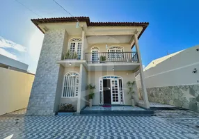 Foto 1 de Casa com 6 Quartos à venda, 420m² em Atalaia, Aracaju