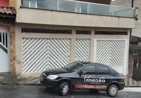 Foto 1 de Sobrado com 3 Quartos à venda, 215m² em Parque Alvorada, Mauá