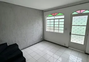 Foto 1 de Casa com 2 Quartos para alugar, 51m² em São João Batista, Belo Horizonte