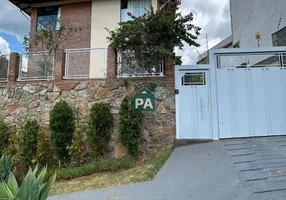 Foto 1 de Casa com 3 Quartos à venda, 270m² em Jardim Novo Mundo, Poços de Caldas