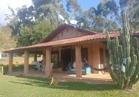 Foto 1 de Fazenda/Sítio com 3 Quartos à venda, 10000m² em Zona Rural, São Bento do Sapucaí