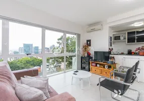 Foto 1 de Apartamento com 1 Quarto à venda, 48m² em Auxiliadora, Porto Alegre