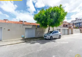 Foto 1 de Casa com 3 Quartos para alugar, 151m² em Sao Gerardo, Fortaleza