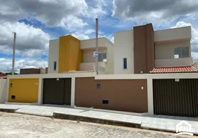 Foto 1 de Casa com 2 Quartos à venda, 73m² em Liberdade, Parnamirim