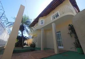 Foto 1 de Casa com 4 Quartos para venda ou aluguel, 370m² em Cidade Alta, Cuiabá