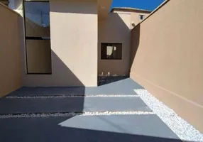 Foto 1 de Casa com 2 Quartos à venda, 62m² em Piracangagua, Taubaté