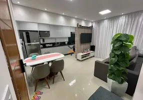 Foto 1 de Apartamento com 3 Quartos à venda, 70m² em Vila Curuçá, Santo André