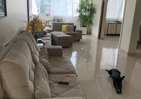 Foto 1 de Apartamento com 4 Quartos à venda, 240m² em Pituba, Salvador