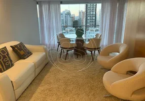 Foto 1 de Apartamento com 3 Quartos à venda, 180m² em Vila Nova Conceição, São Paulo