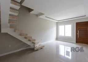 Foto 1 de Casa de Condomínio com 2 Quartos à venda, 82m² em Cristal, Porto Alegre