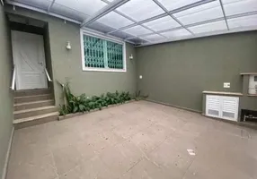 Foto 1 de Sobrado com 3 Quartos à venda, 235m² em Jardim Adelia , Jundiaí