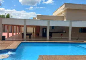 Foto 1 de Casa com 7 Quartos à venda, 400m² em Prive Residencial Elza Fronza, Goiânia