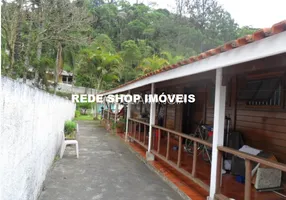 Foto 1 de Fazenda/Sítio com 5 Quartos à venda, 225m² em Quarta Divisão, Ribeirão Pires