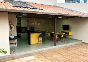 Foto 1 de Casa com 2 Quartos à venda, 200m² em Centro, Bertioga