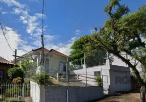 Foto 1 de Casa com 3 Quartos à venda, 157m² em Teresópolis, Porto Alegre