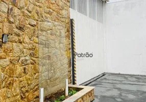 Foto 1 de Galpão/Depósito/Armazém à venda, 715m² em Vila Sacadura Cabral, Santo André