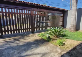 Foto 1 de Sobrado com 4 Quartos à venda, 403m² em San Remo, Londrina