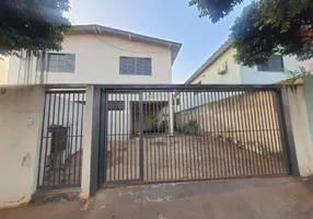 Foto 1 de Sobrado com 3 Quartos à venda, 147m² em Jardim dos Ipês, Araraquara