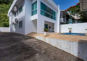 Foto 1 de Casa com 4 Quartos à venda, 489m² em Praia dos Amores, Balneário Camboriú