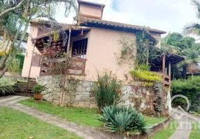 Foto 1 de Casa com 4 Quartos à venda, 337m² em Cascatinha, Nova Friburgo