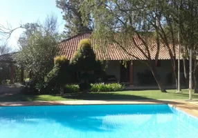 Foto 1 de Fazenda/Sítio com 5 Quartos à venda, 300m² em Zona Rural, Quadra