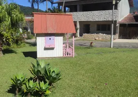 Foto 1 de Casa de Condomínio com 4 Quartos à venda, 130m² em Carlos Guinle, Teresópolis