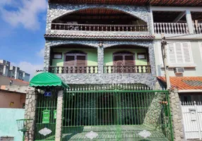 Foto 1 de Casa com 4 Quartos à venda, 318m² em Centro, São Gonçalo