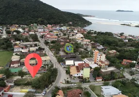 Foto 1 de Lote/Terreno à venda, 1075m² em Guarda do Embau Ens Brito, Palhoça