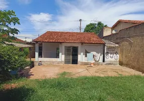 Foto 1 de Casa com 3 Quartos à venda, 83m² em Tubalina, Uberlândia