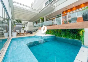 Foto 1 de Casa de Condomínio com 4 Quartos à venda, 600m² em Uberaba, Curitiba