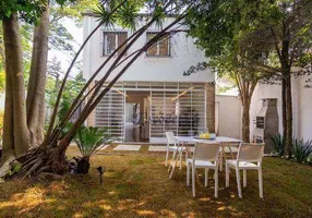 Foto 1 de Casa com 4 Quartos para alugar, 200m² em Moema, São Paulo