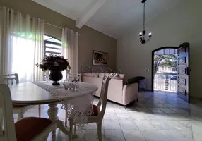 Foto 1 de Casa com 3 Quartos à venda, 210m² em Jardim Santo Antônio, Valinhos