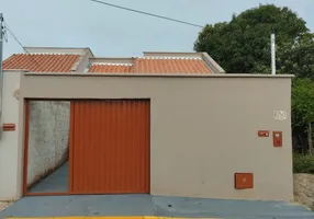 Foto 1 de Casa com 2 Quartos à venda, 76m² em Jardim Regina, Goianira