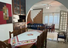 Foto 1 de Casa com 4 Quartos à venda, 230m² em Praia da Boracéia, São Sebastião