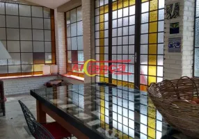 Foto 1 de Sobrado com 3 Quartos à venda, 250m² em Jardim Presidente Dutra, Guarulhos