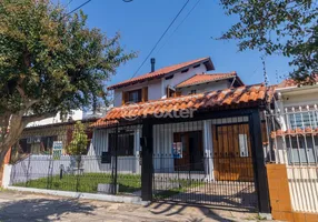 Foto 1 de Casa com 3 Quartos à venda, 300m² em Jardim Europa, Porto Alegre