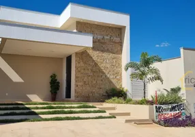 Foto 1 de Casa com 3 Quartos à venda, 150m² em Residencial Villa Suica, Cidade Ocidental