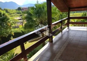 Foto 1 de Fazenda/Sítio com 4 Quartos à venda, 220m² em Residencial Village Serrano, São Bento do Sapucaí