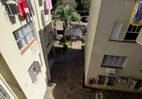 Foto 1 de Apartamento com 2 Quartos para alugar, 50m² em Santo Antônio, Porto Alegre