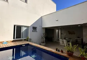 Foto 1 de Sobrado com 4 Quartos à venda, 280m² em Ideal, Ipatinga