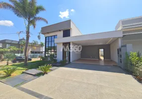 Foto 1 de Casa de Condomínio com 3 Quartos à venda, 195m² em Morada do Lago, Trindade