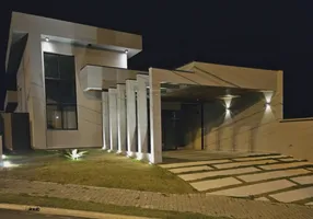Foto 1 de Casa de Condomínio com 3 Quartos à venda, 238m² em Condomínio Residencial Mantiqueira, São José dos Campos