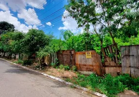 Foto 1 de Lote/Terreno à venda, 600m² em Vila Monticelli, Goiânia