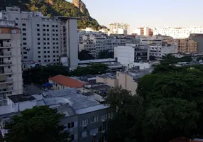 Foto 1 de Apartamento com 2 Quartos à venda, 67m² em Copacabana, Rio de Janeiro