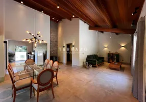 Foto 1 de Casa de Condomínio com 4 Quartos à venda, 260m² em Granja Comary, Teresópolis